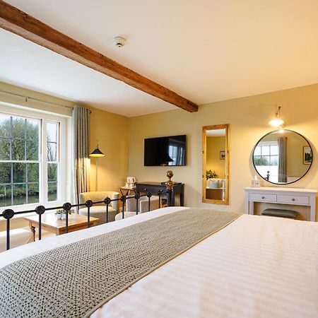 Waveney House Hotel Бекклс Екстер'єр фото