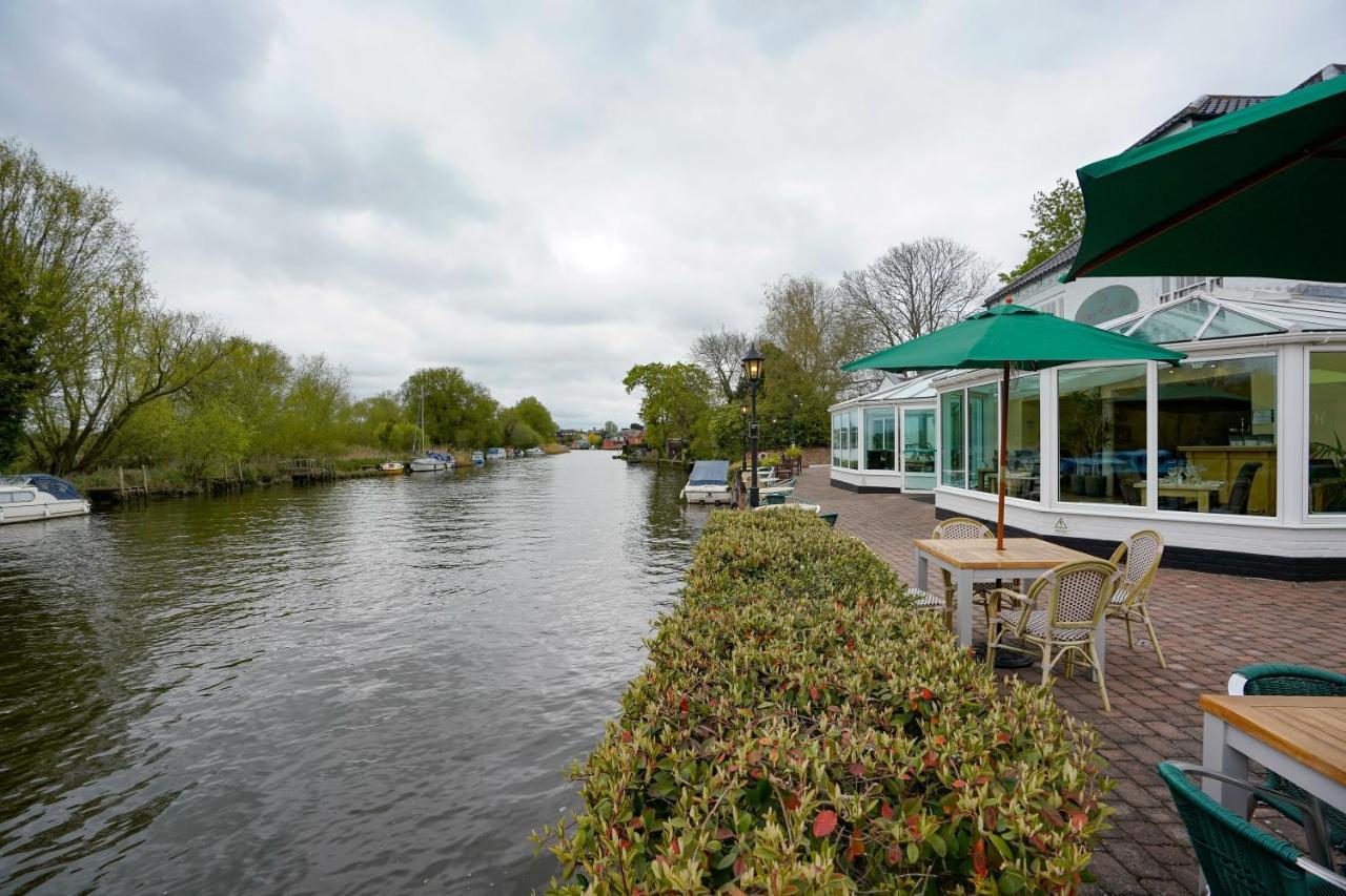 Waveney House Hotel Бекклс Екстер'єр фото