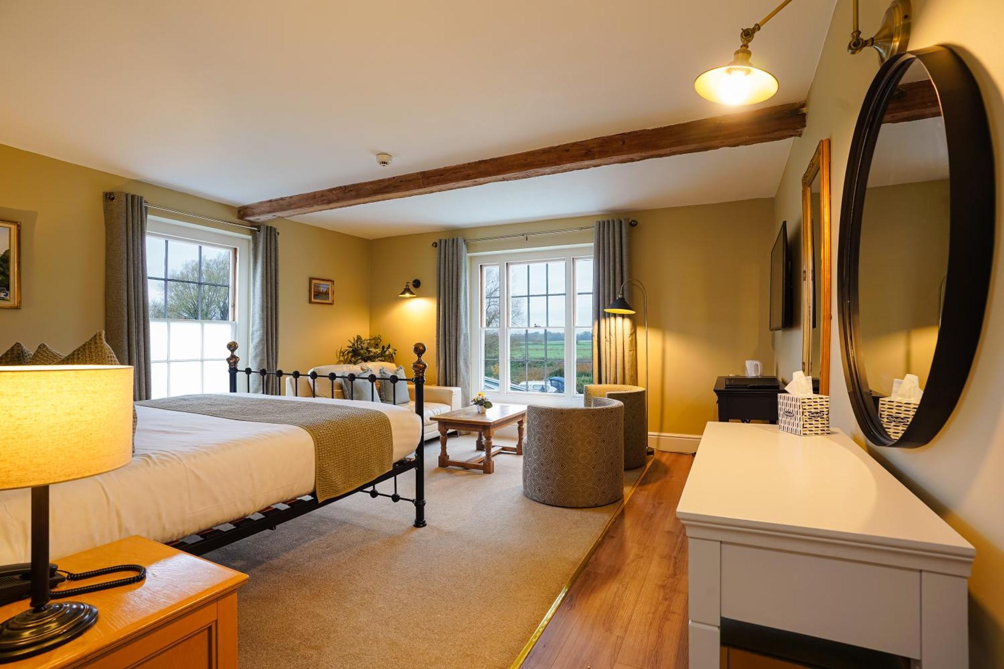 Waveney House Hotel Бекклс Екстер'єр фото