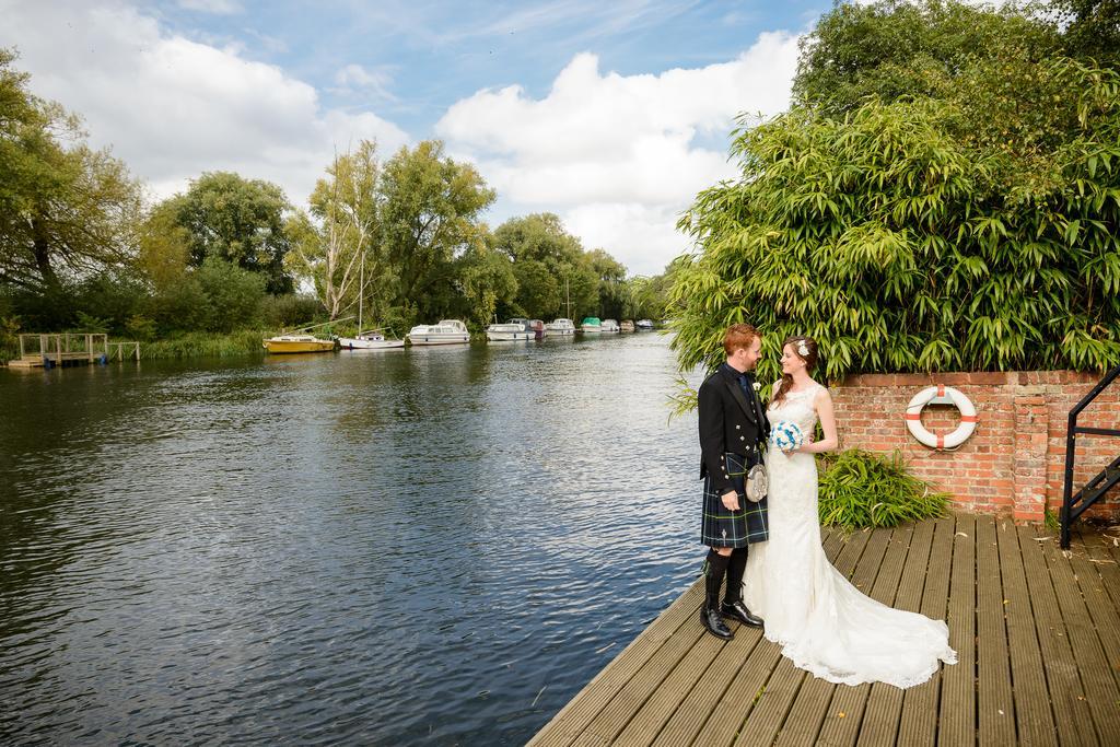 Waveney House Hotel Бекклс Екстер'єр фото