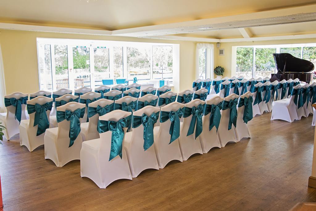 Waveney House Hotel Бекклс Екстер'єр фото